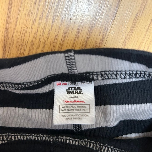 Hanna Andersson Organic Star Wars Darth Vader Short John Pajama Set - Picture 4 of 4